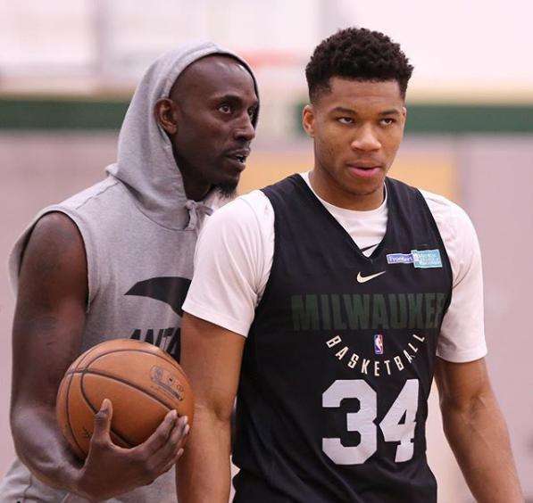 续约里勒 续约里勒