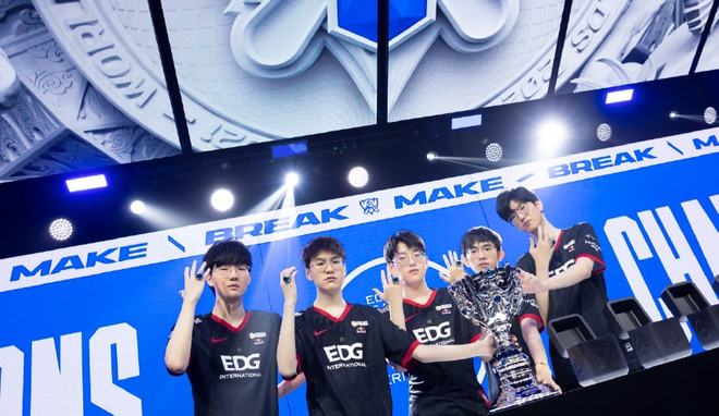 战其他更具 战其他更具